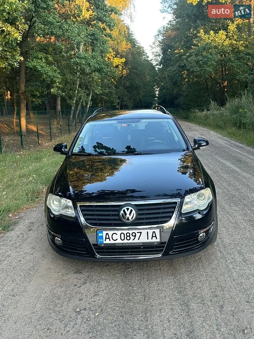 2010 Volkswagen Passat - мініатюра 3