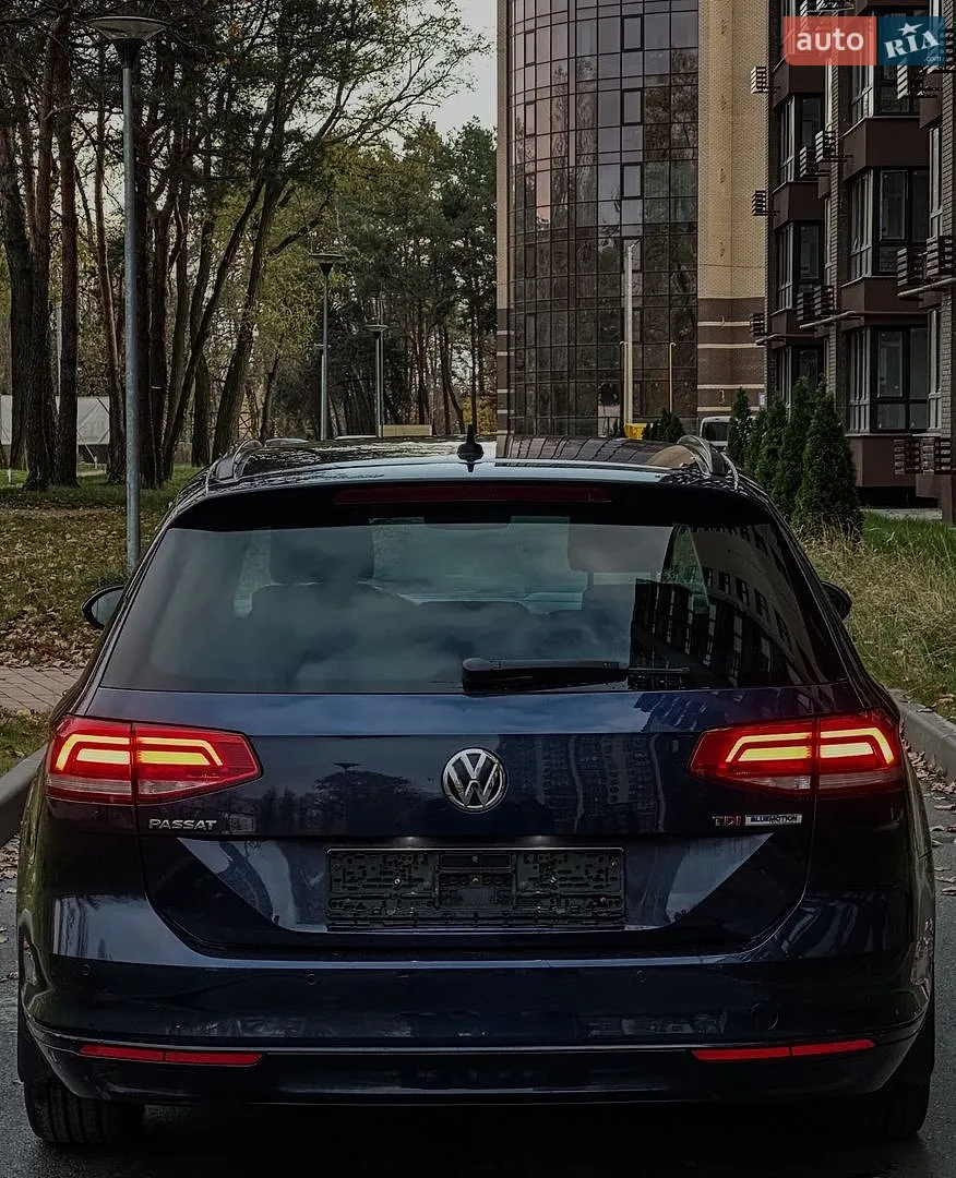 2017 Volkswagen Passat - мініатюра 10