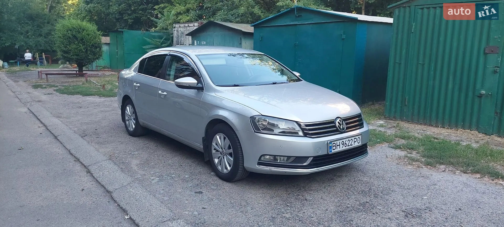 2011 Volkswagen Passat - мініатюра 2