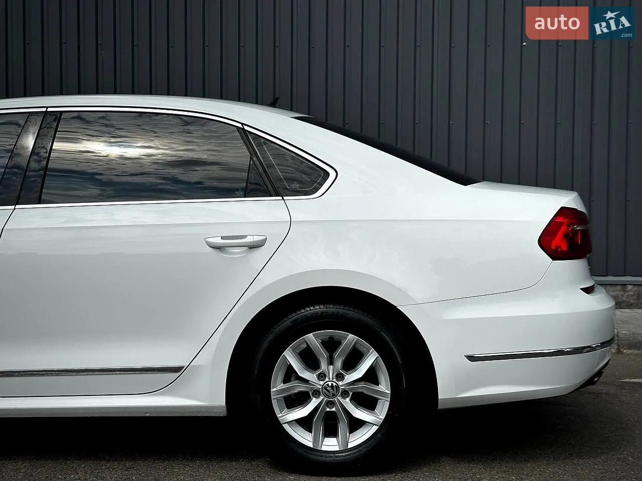2016 Volkswagen Passat - мініатюра 4