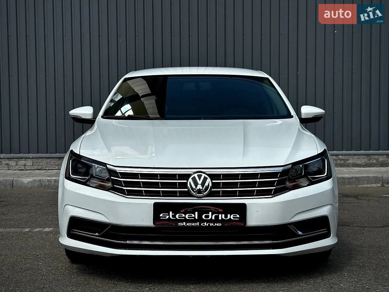 2016 Volkswagen Passat - фото 1