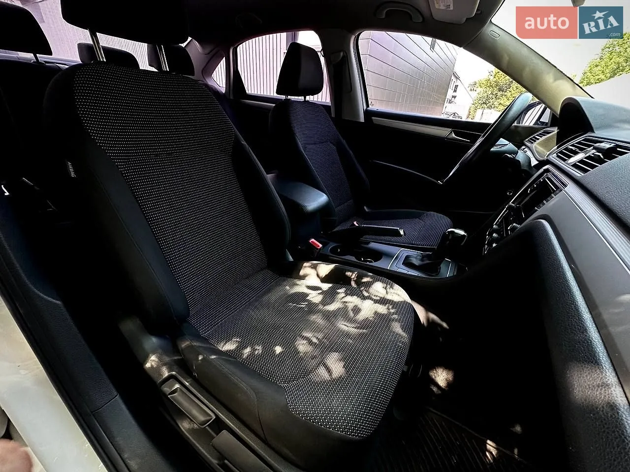 2016 Volkswagen Passat - мініатюра 19