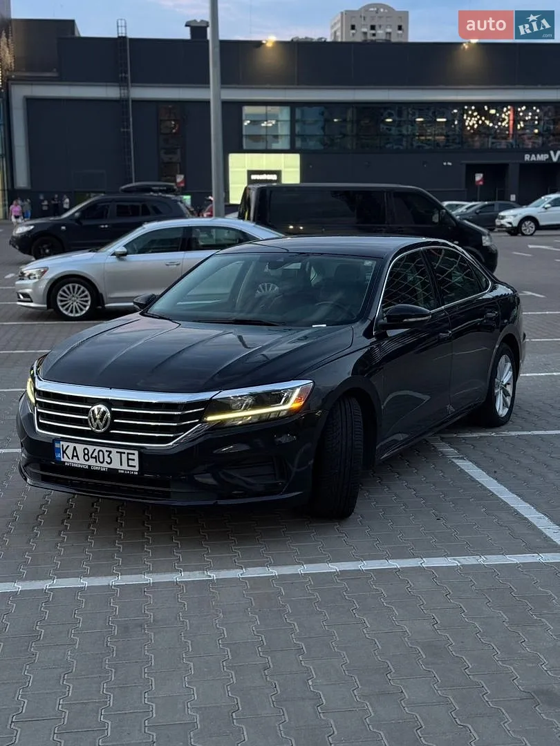 2019 Volkswagen Passat - мініатюра 2