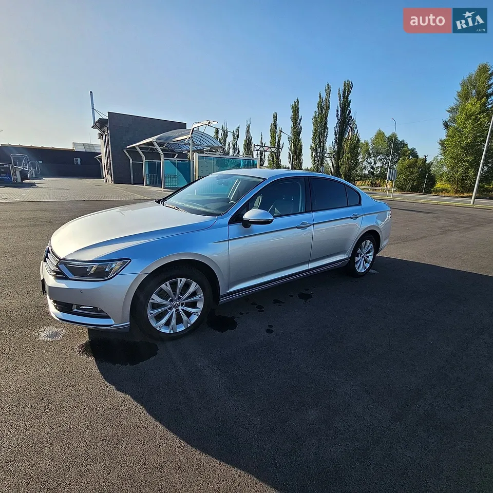 2016 Volkswagen Passat - мініатюра 22
