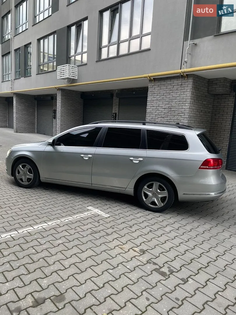 2011 Volkswagen Passat - мініатюра 8