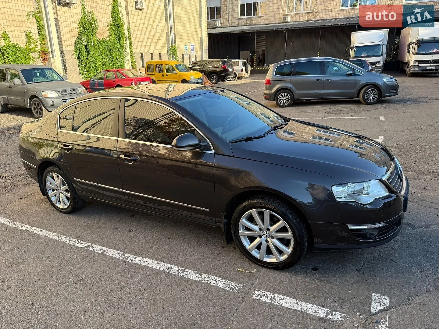 2010 Volkswagen Passat - мініатюра 2
