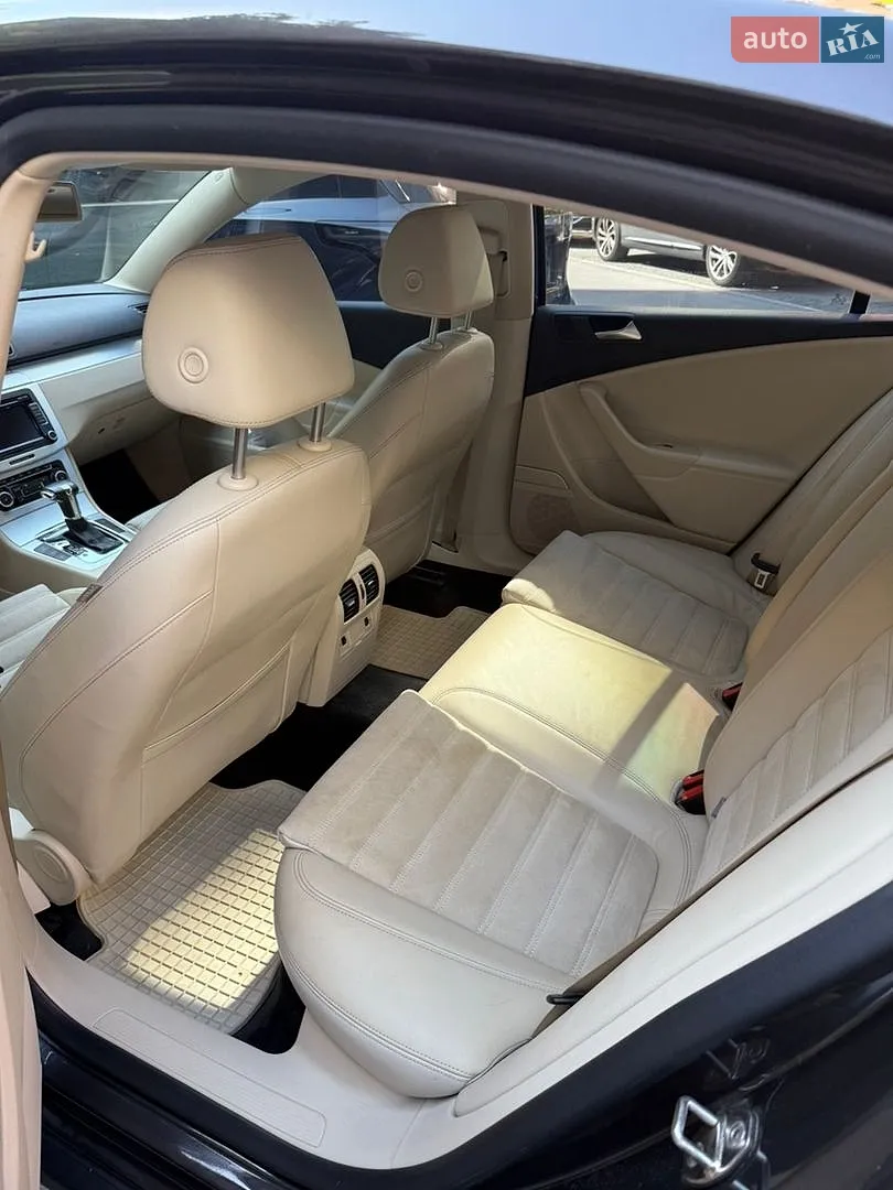2010 Volkswagen Passat - мініатюра 8