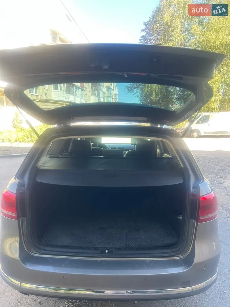 2011 Volkswagen Passat - мініатюра 30