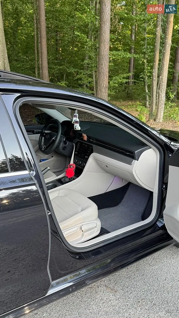 2020 Volkswagen Passat - мініатюра 25