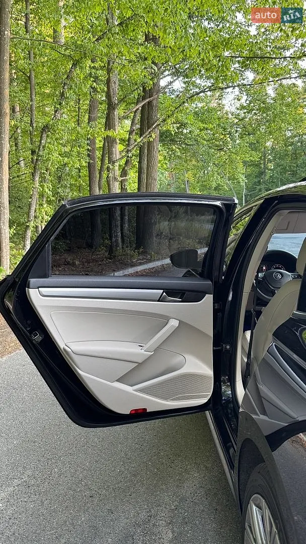 2020 Volkswagen Passat - мініатюра 27