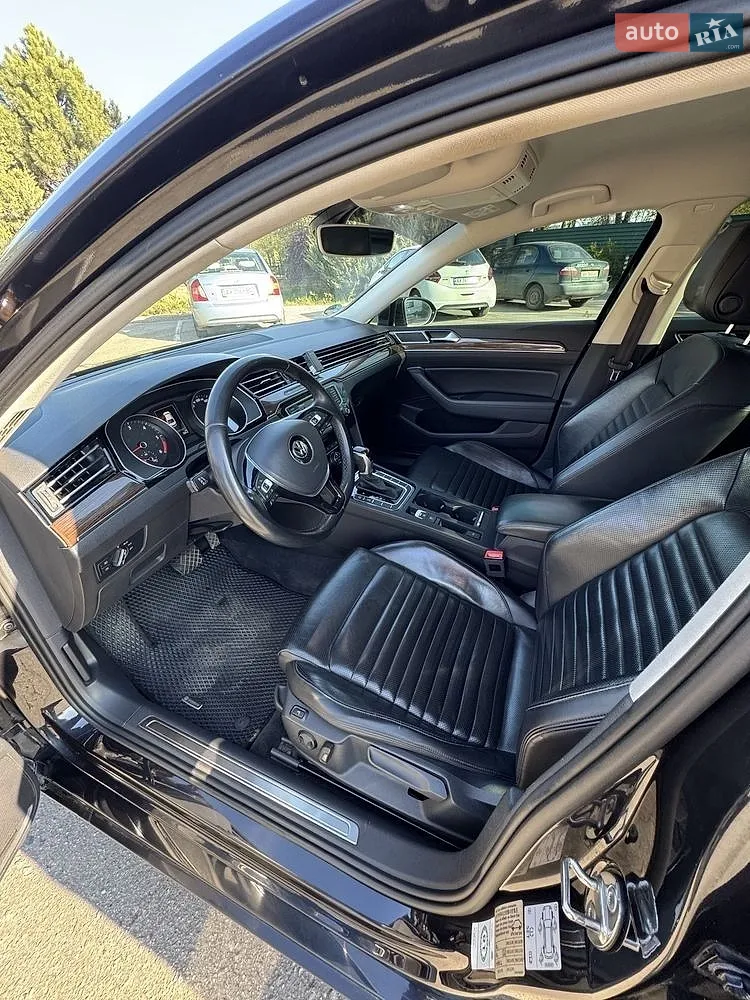 2015 Volkswagen Passat - мініатюра 12