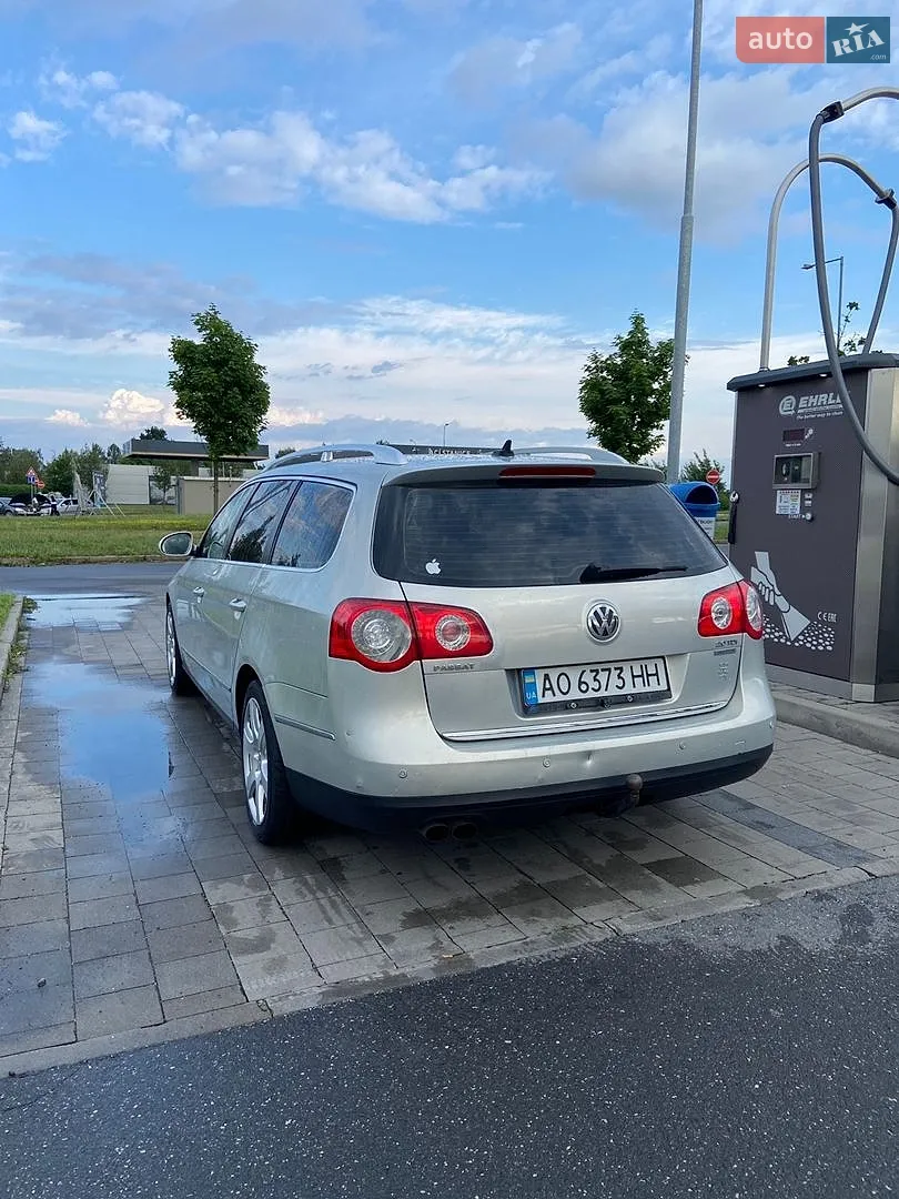 2010 Volkswagen Passat - мініатюра 5