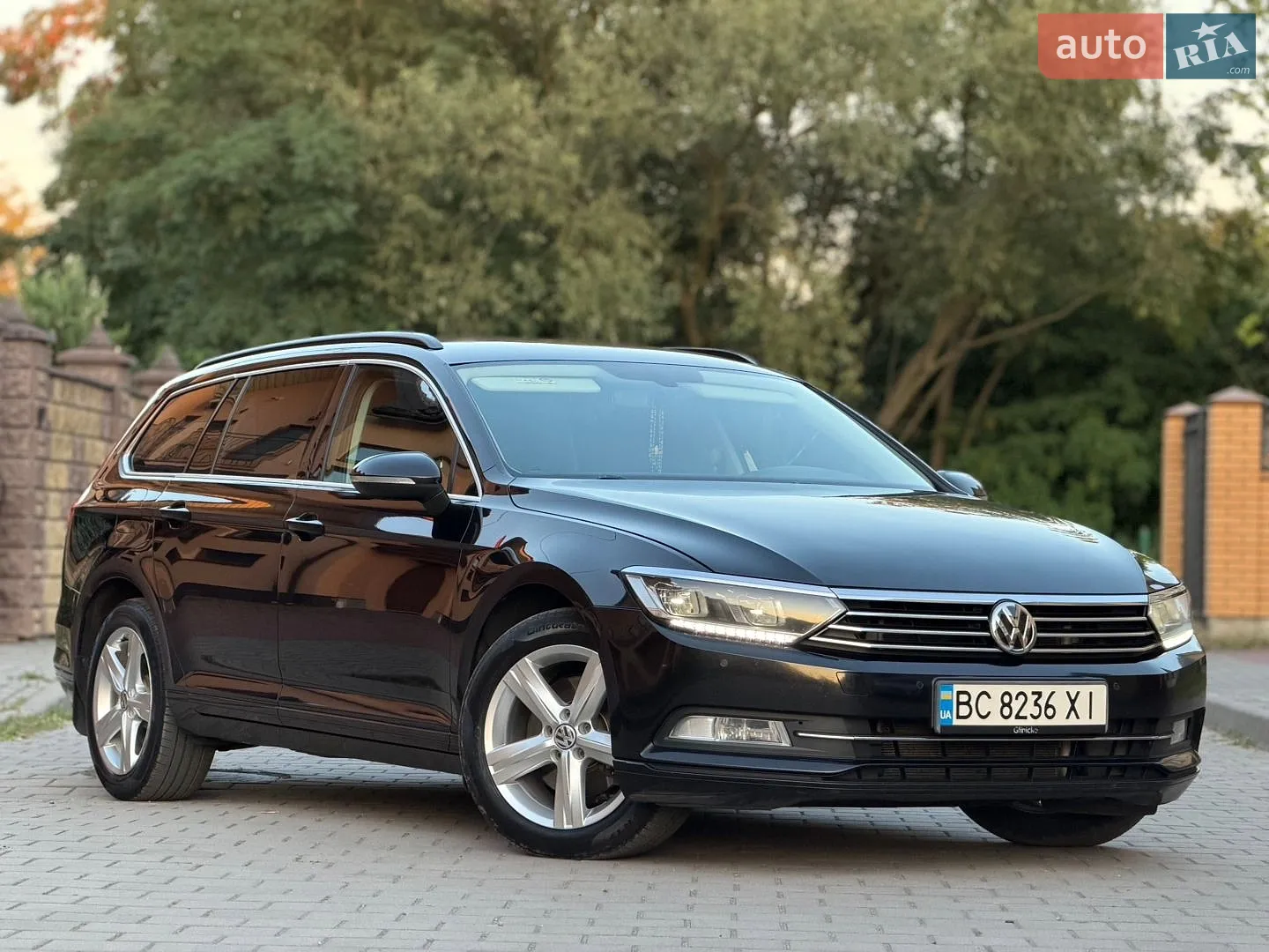 2016 Volkswagen Passat - мініатюра 2