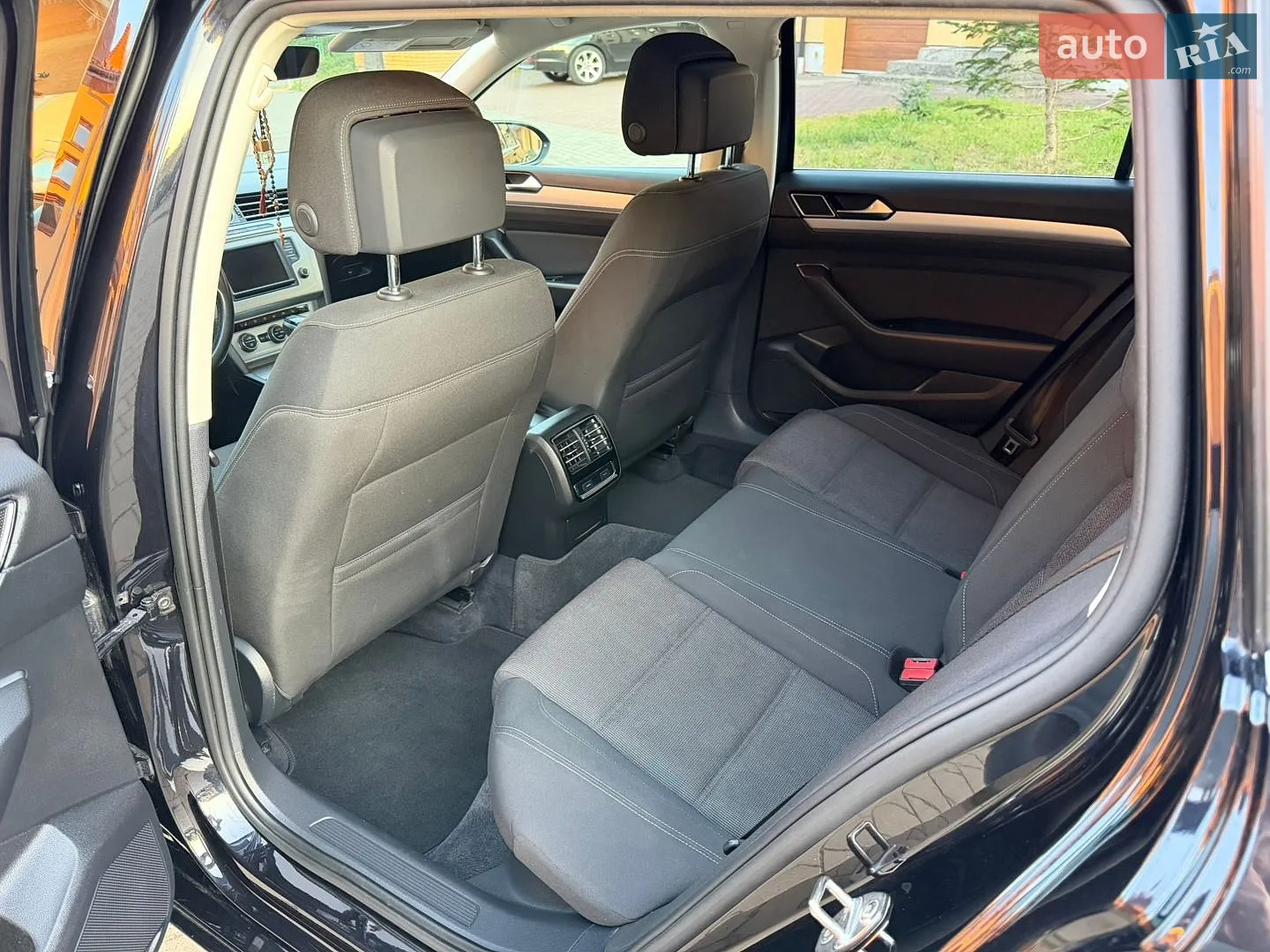 2016 Volkswagen Passat - мініатюра 16