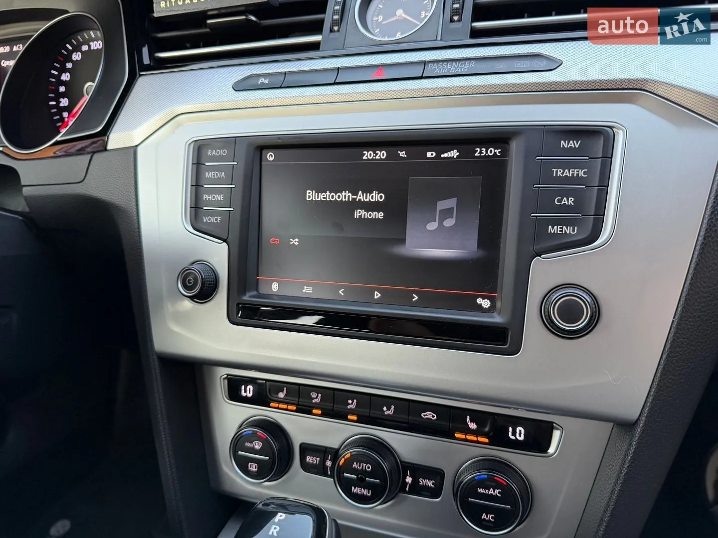 2016 Volkswagen Passat - мініатюра 36