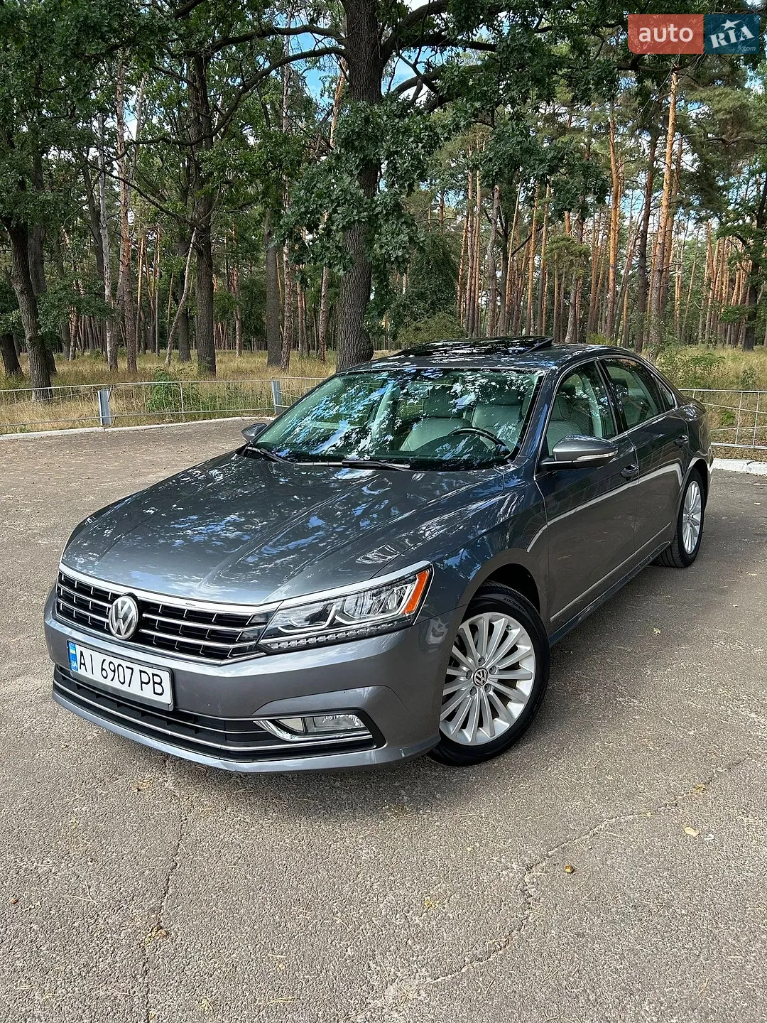 2016 Volkswagen Passat - мініатюра 2