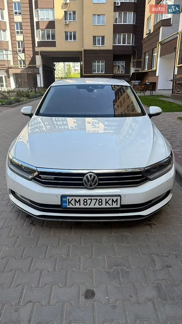 2015 Volkswagen Passat - фото 1