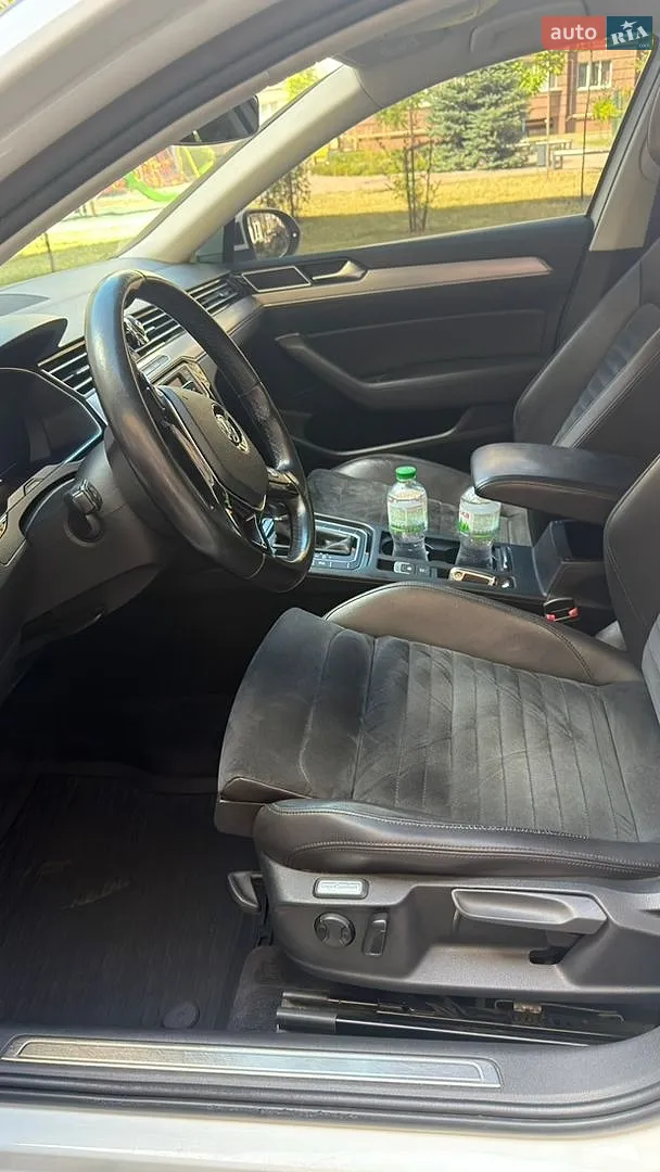 2015 Volkswagen Passat - мініатюра 8