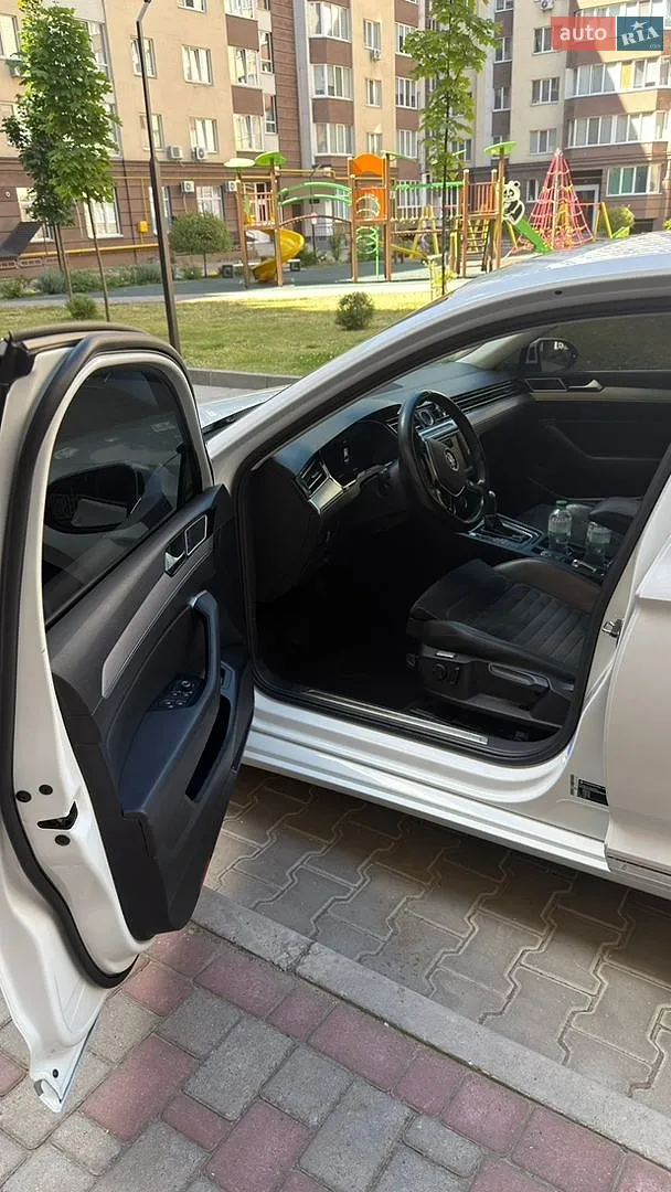 2015 Volkswagen Passat - мініатюра 7