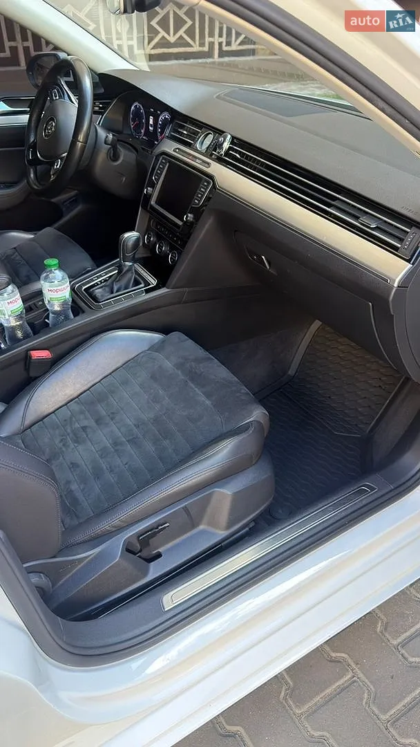 2015 Volkswagen Passat - мініатюра 12
