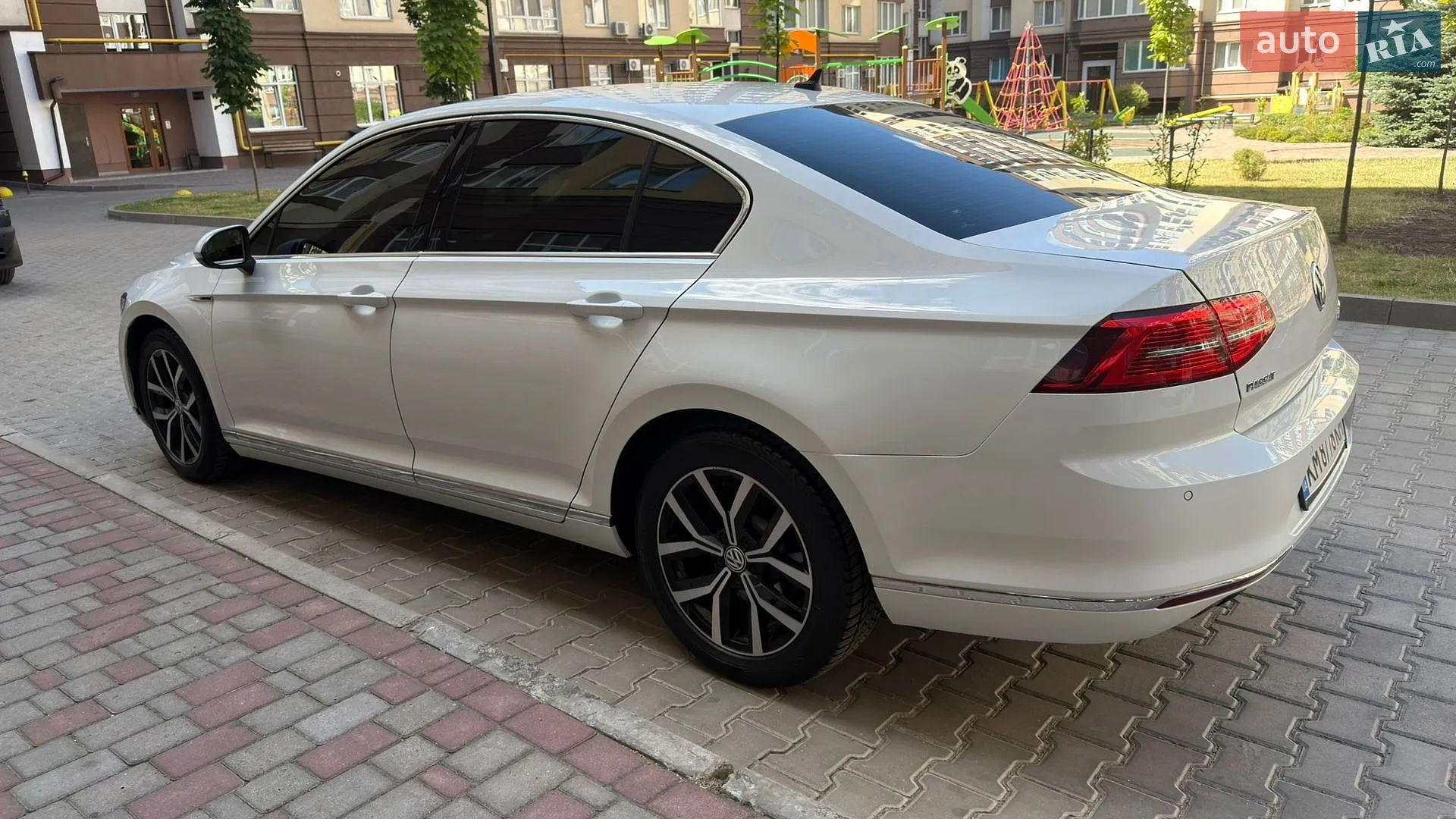 2015 Volkswagen Passat - мініатюра 5