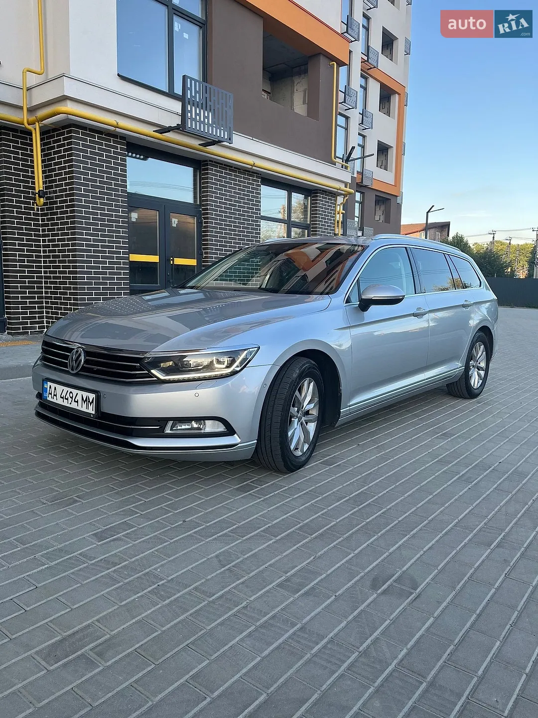 2016 Volkswagen Passat - мініатюра 2