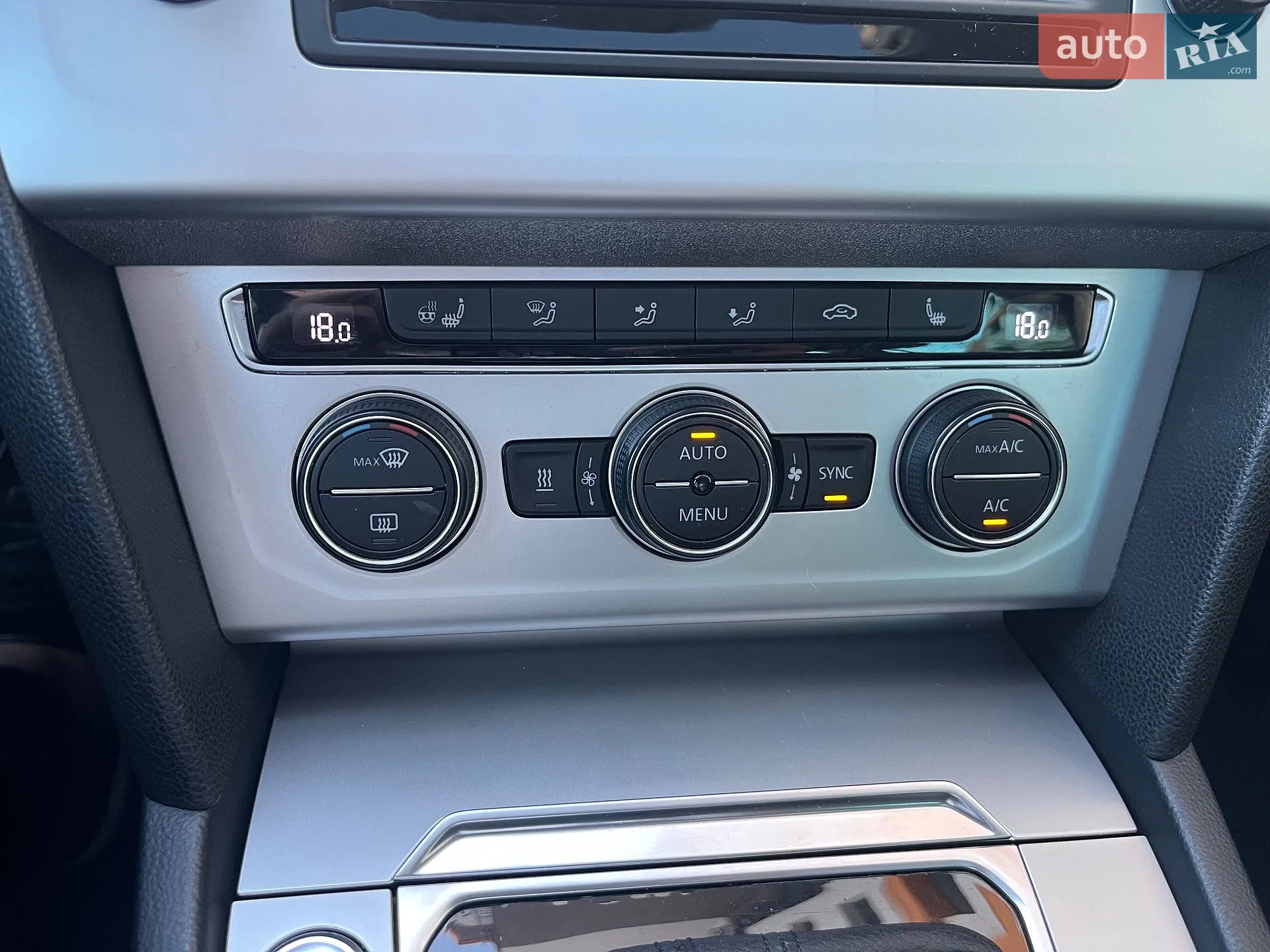 2016 Volkswagen Passat - мініатюра 21