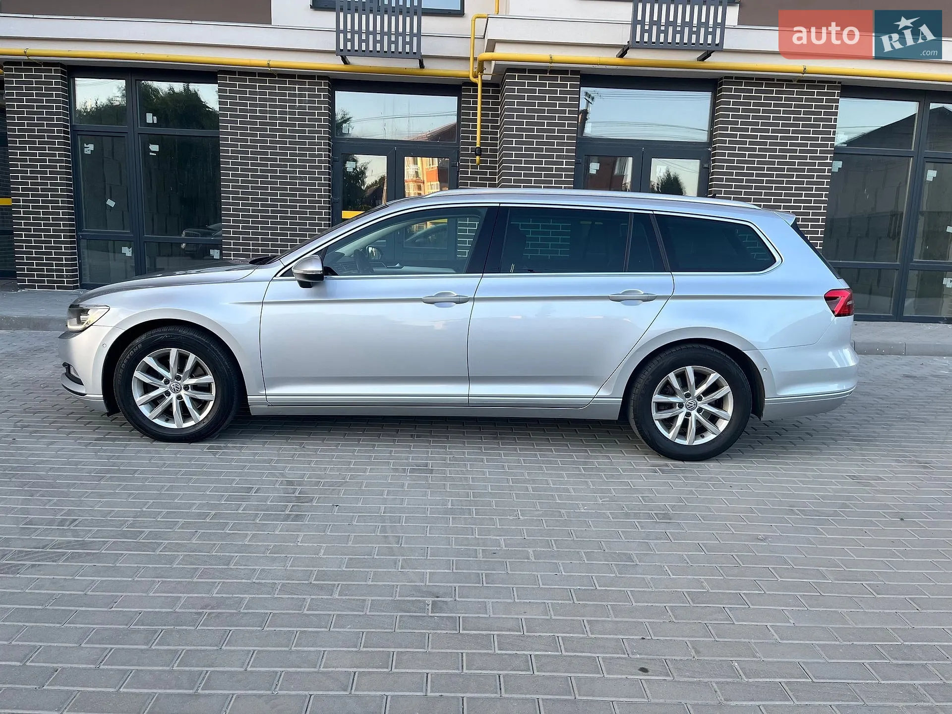 2016 Volkswagen Passat - мініатюра 10