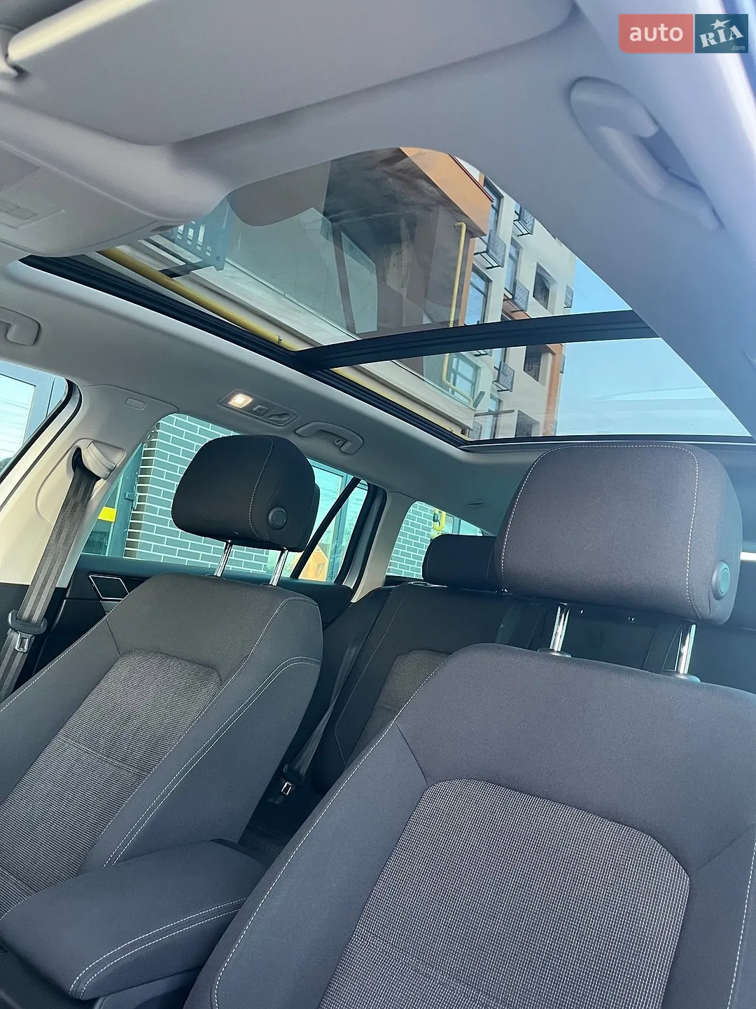 2016 Volkswagen Passat - мініатюра 25