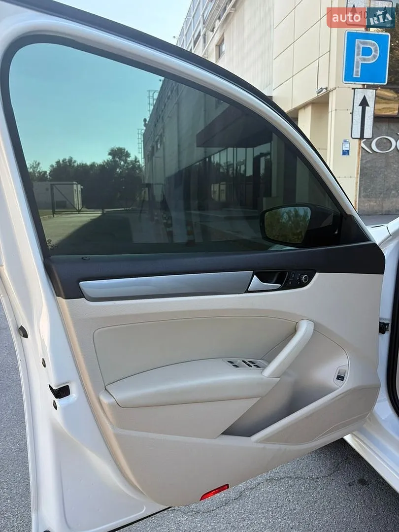 2013 Volkswagen Passat - мініатюра 10