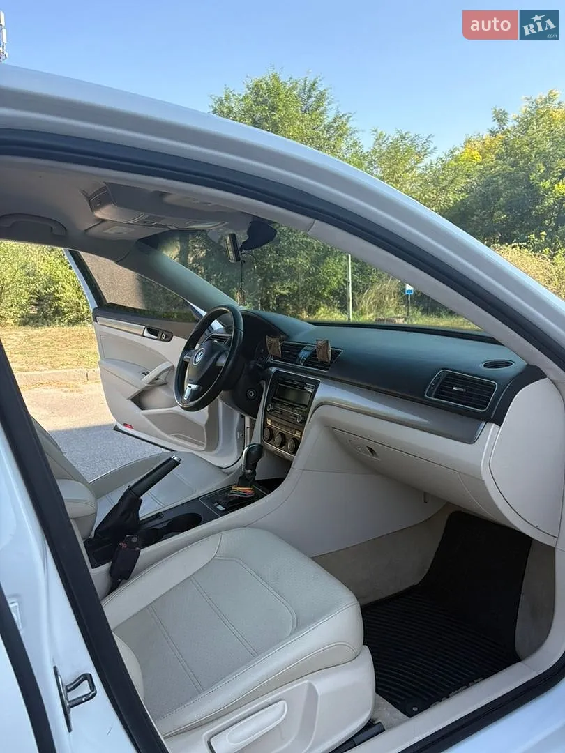 2013 Volkswagen Passat - мініатюра 15
