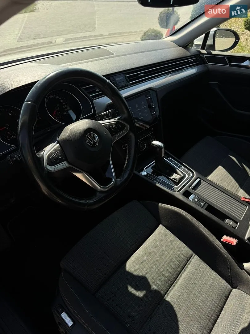 2019 Volkswagen Passat - мініатюра 25