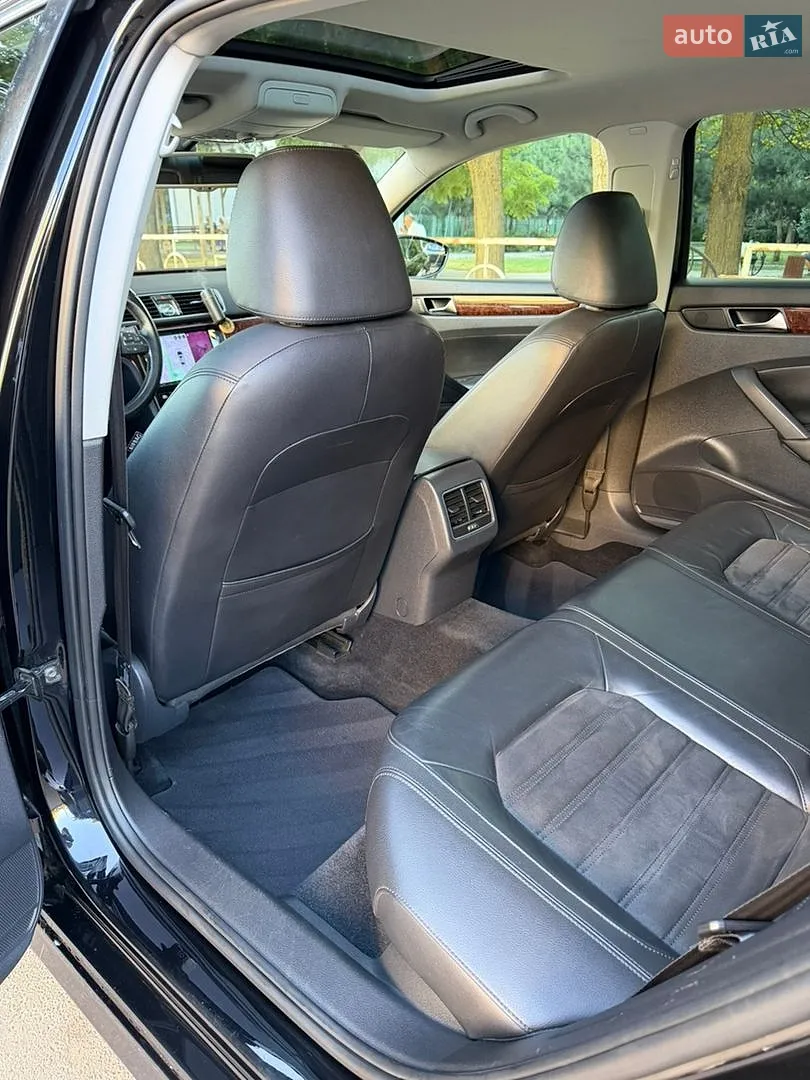 2013 Volkswagen Passat - мініатюра 26