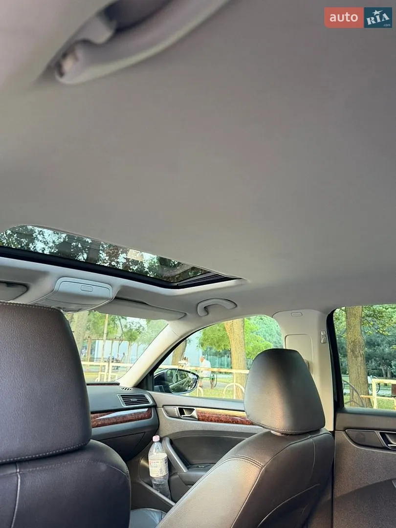 2013 Volkswagen Passat - мініатюра 27