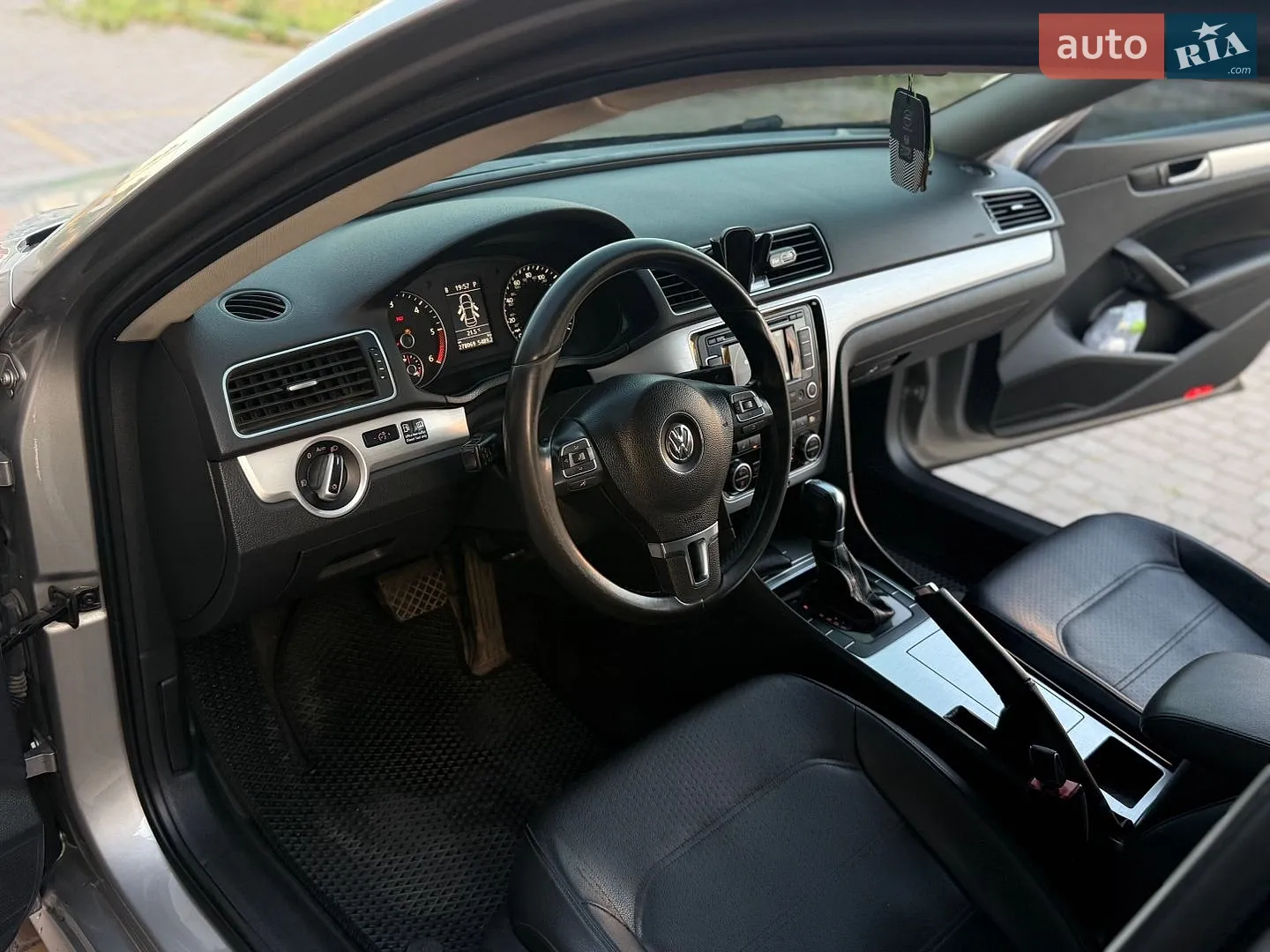 2012 Volkswagen Passat - мініатюра 25