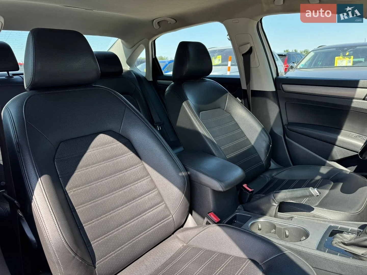 2015 Volkswagen Passat - мініатюра 13