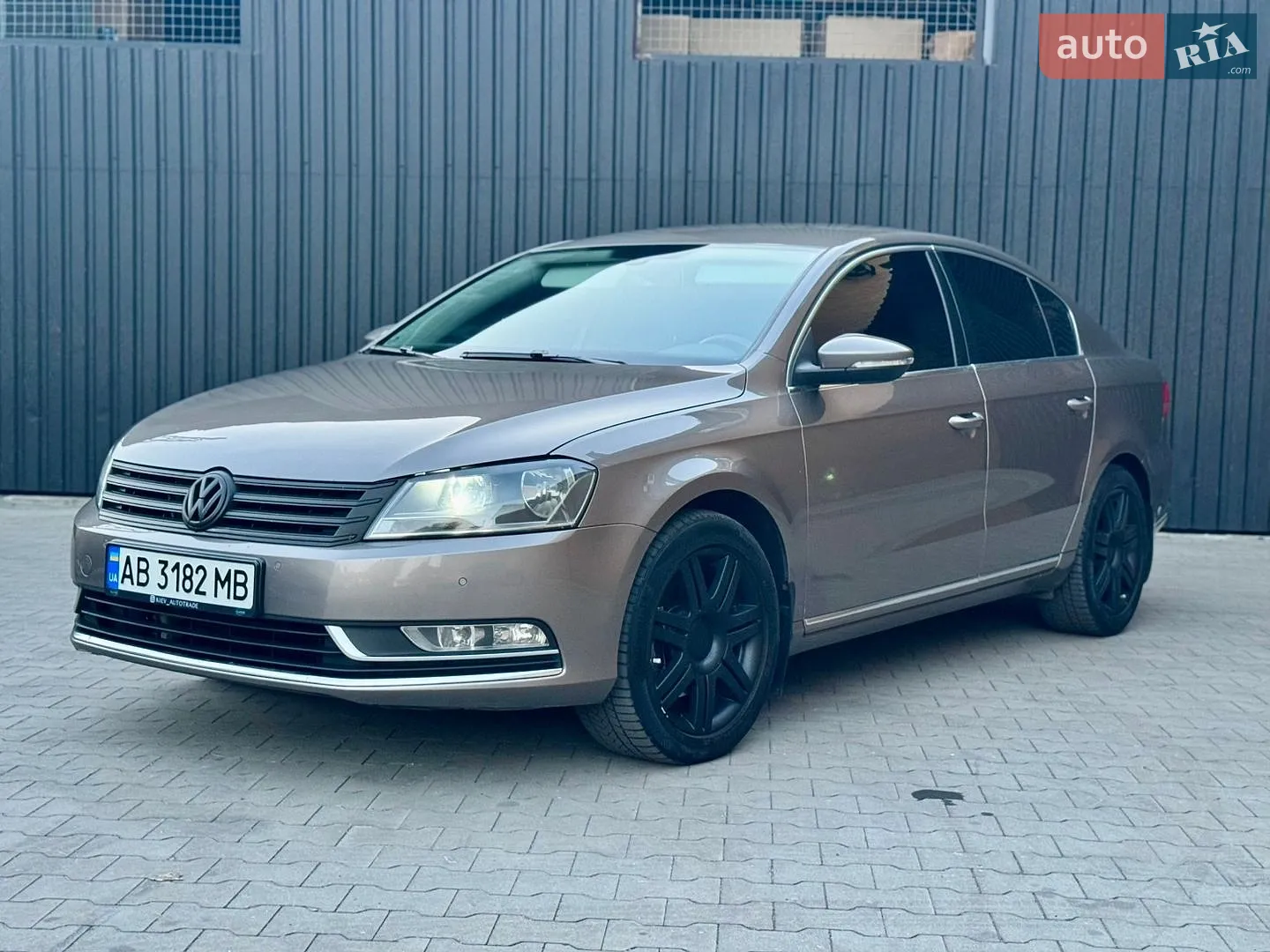 2011 Volkswagen Passat - мініатюра 4