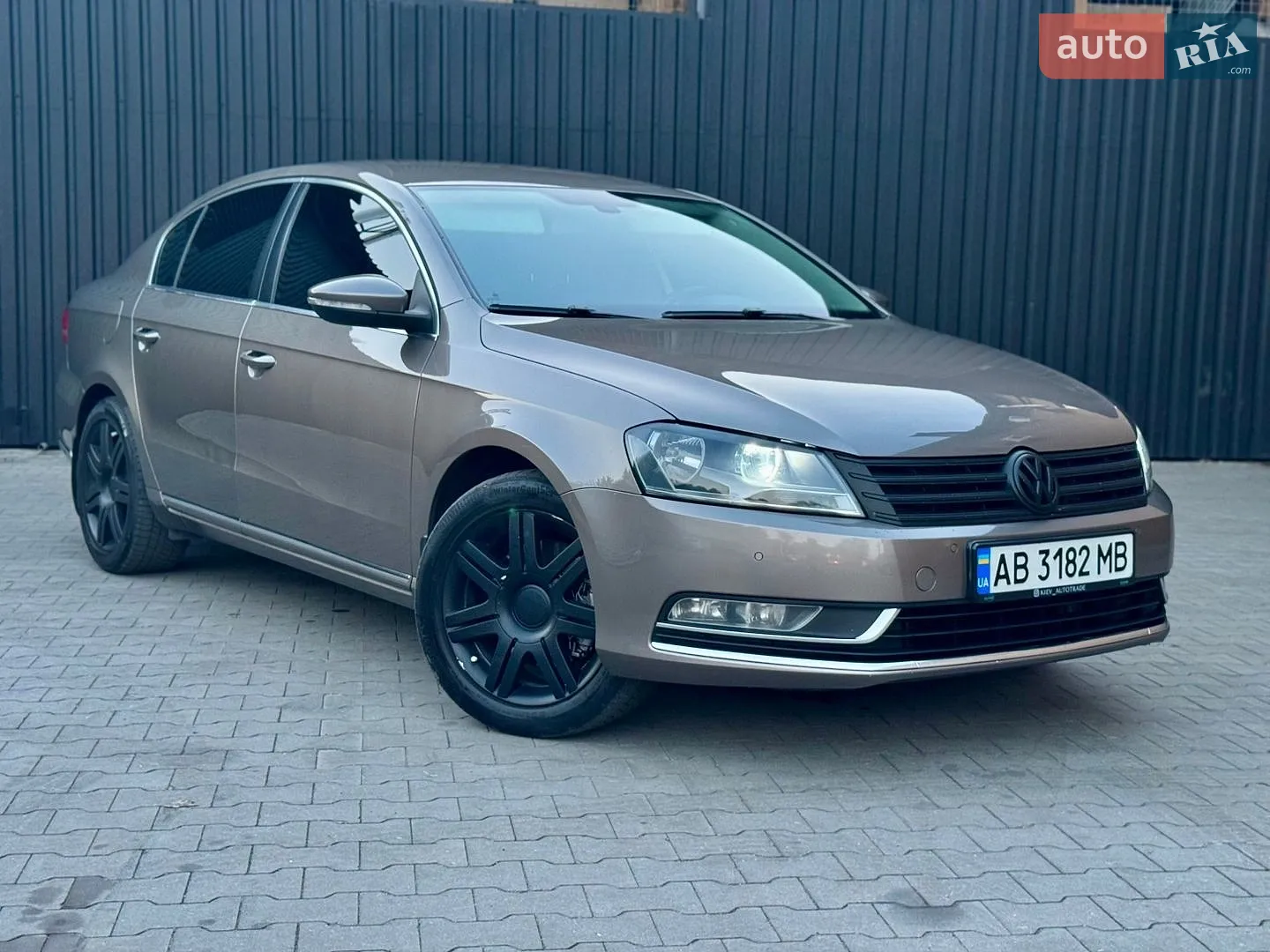 2011 Volkswagen Passat - мініатюра 6