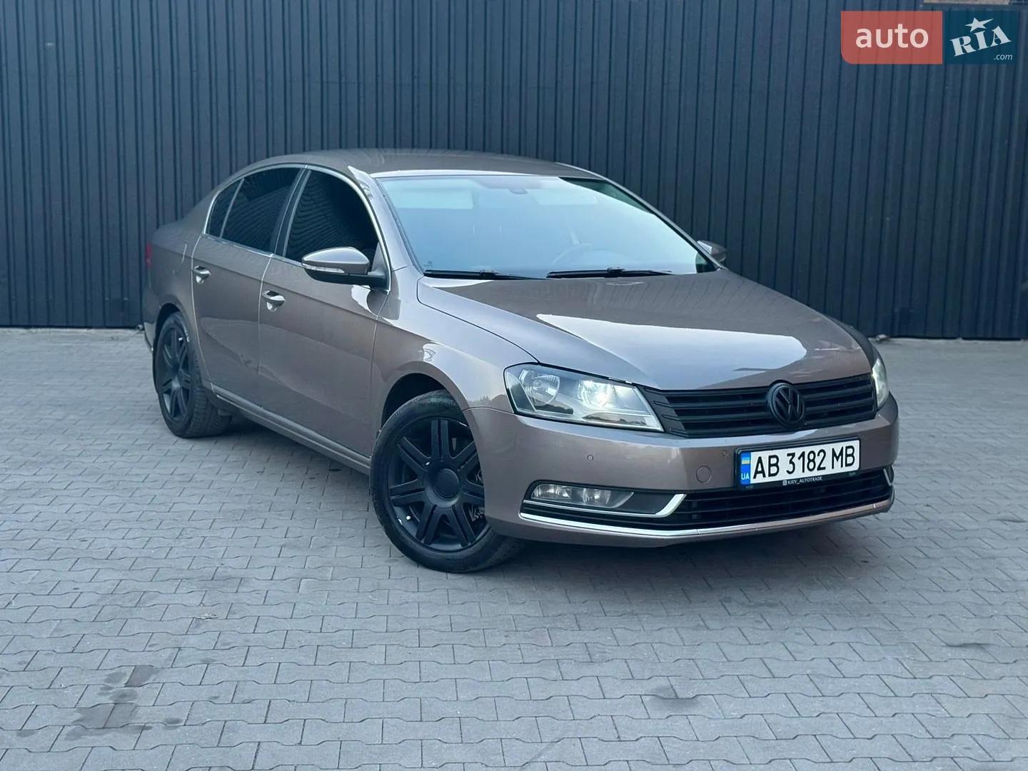 2011 Volkswagen Passat - мініатюра 10