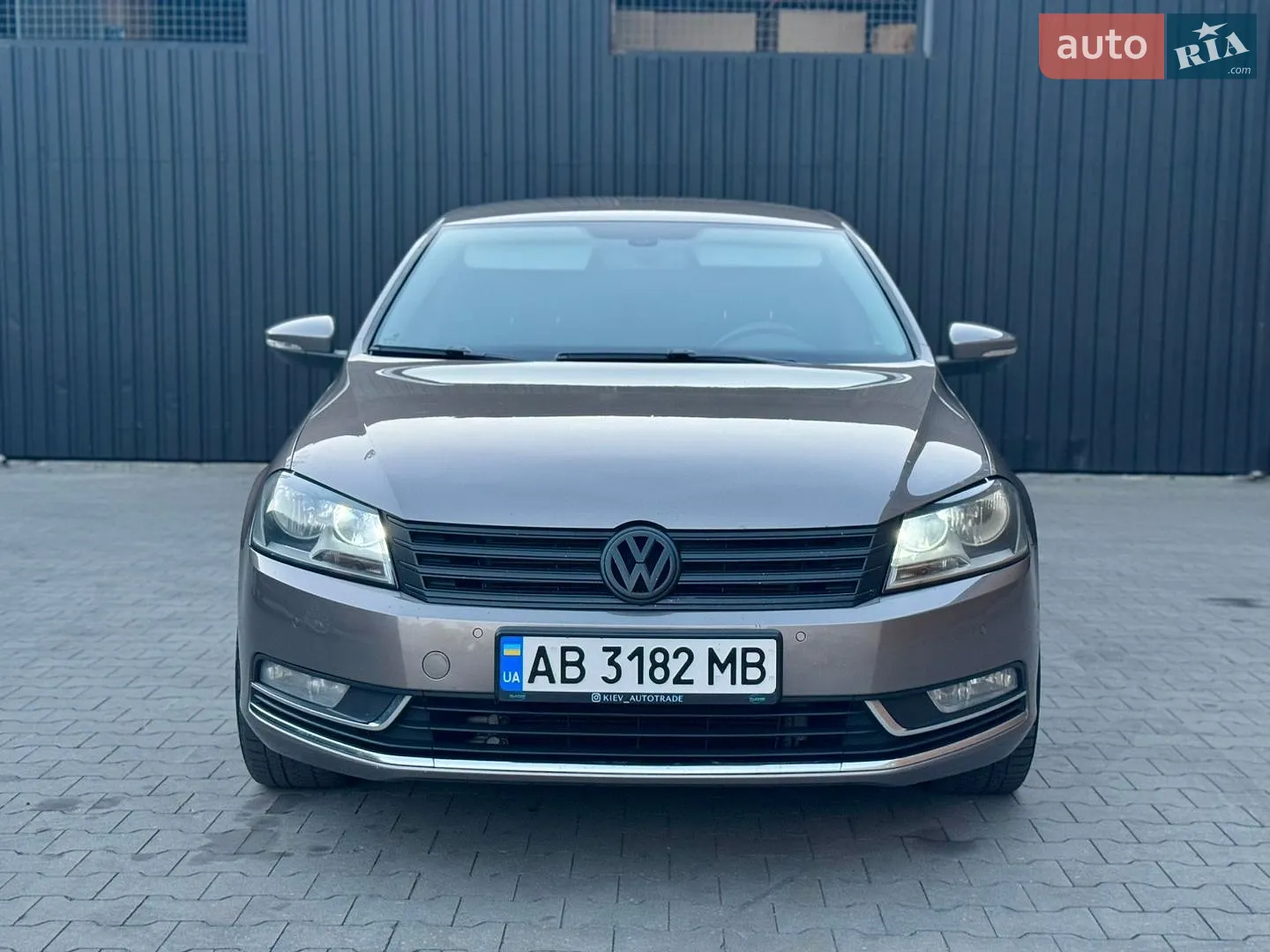 2011 Volkswagen Passat - мініатюра 12