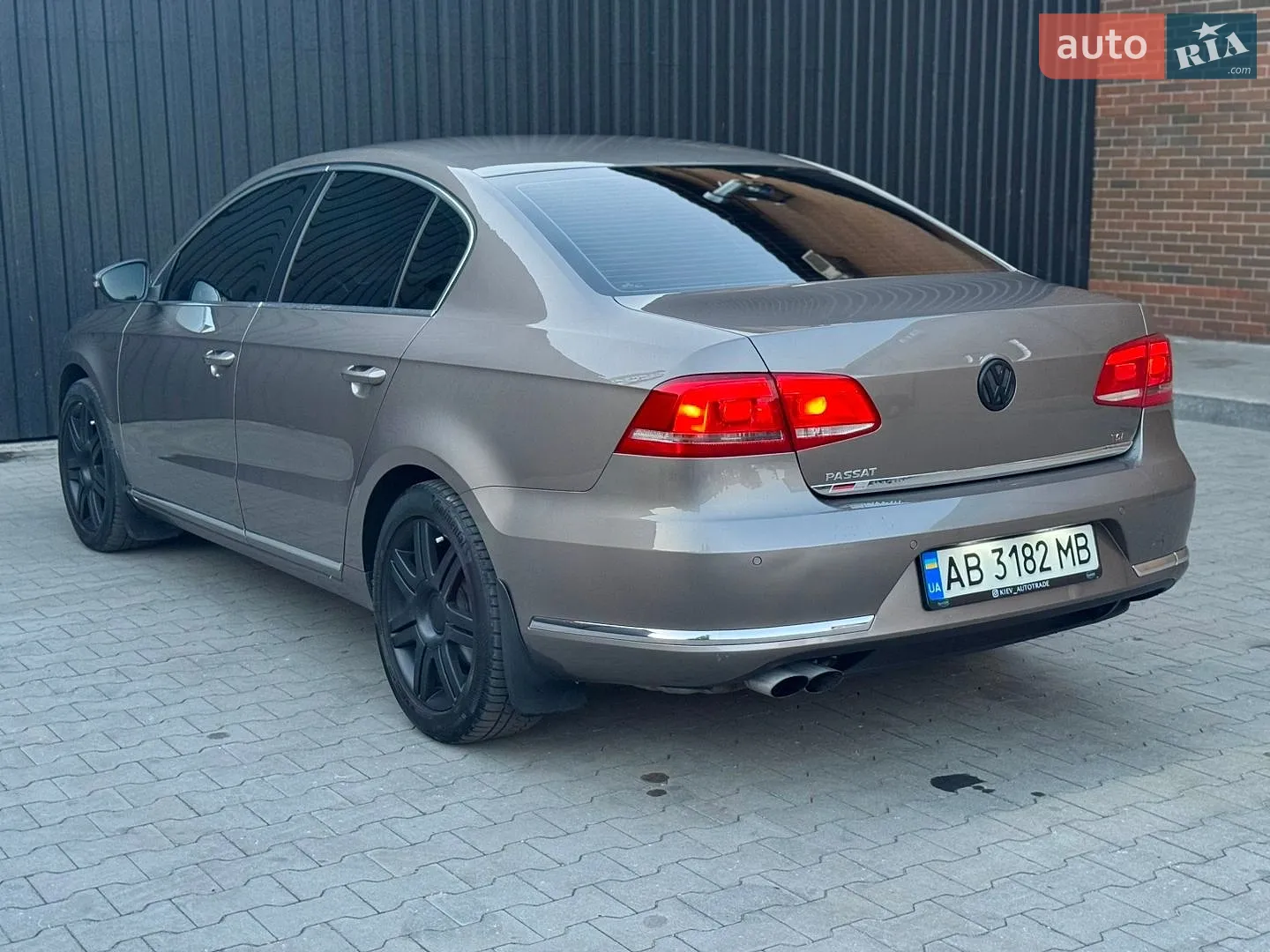 2011 Volkswagen Passat - мініатюра 13