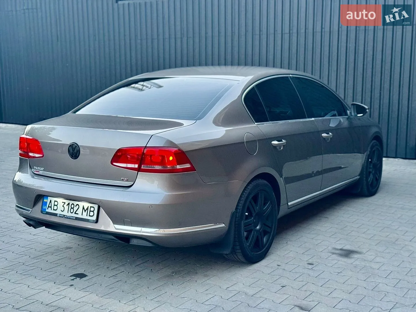 2011 Volkswagen Passat - мініатюра 14
