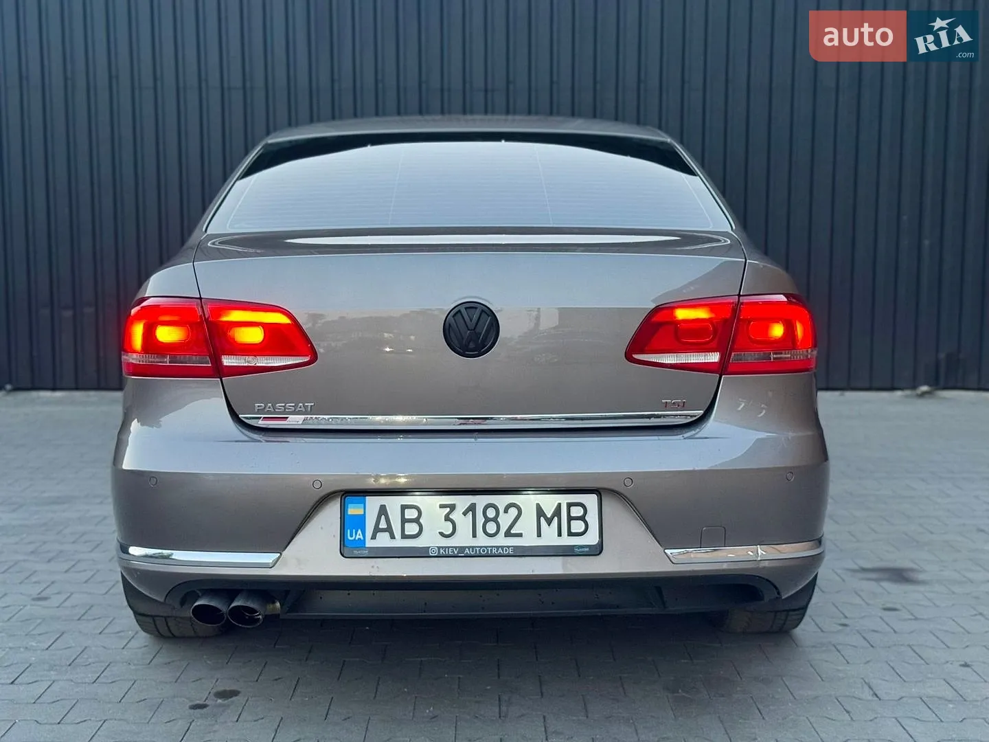 2011 Volkswagen Passat - мініатюра 15