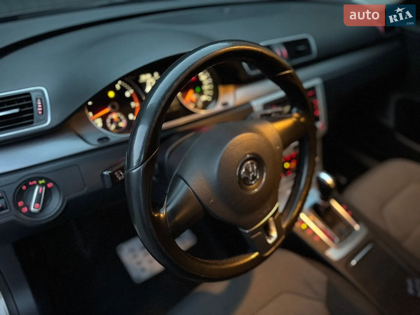 2011 Volkswagen Passat - мініатюра 18