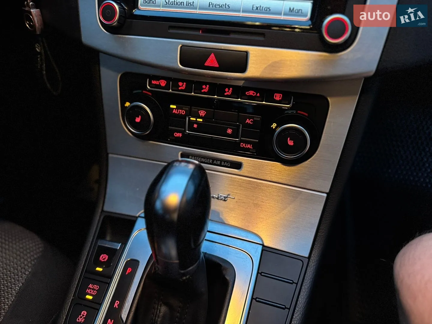 2011 Volkswagen Passat - мініатюра 23
