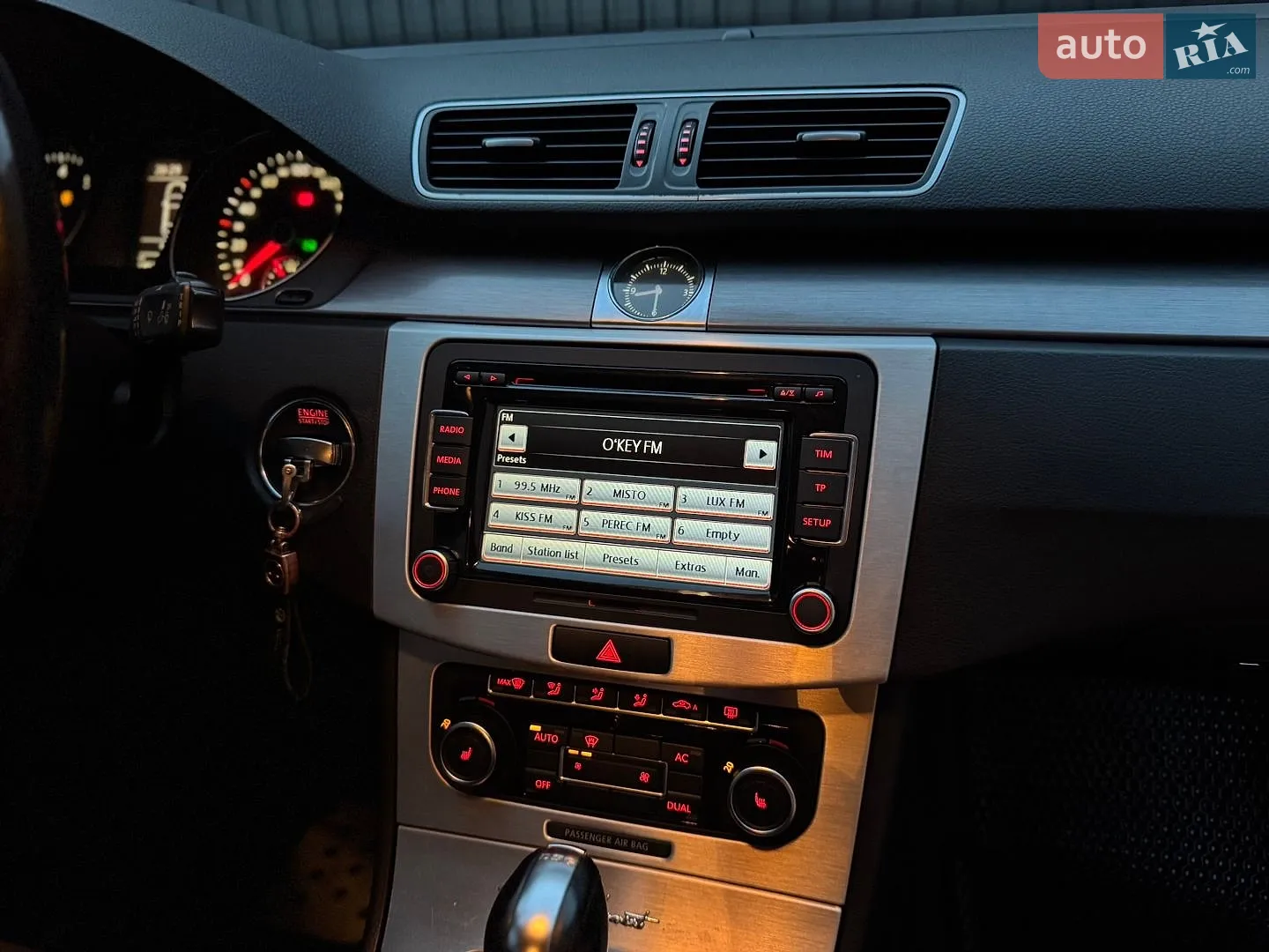 2011 Volkswagen Passat - мініатюра 24