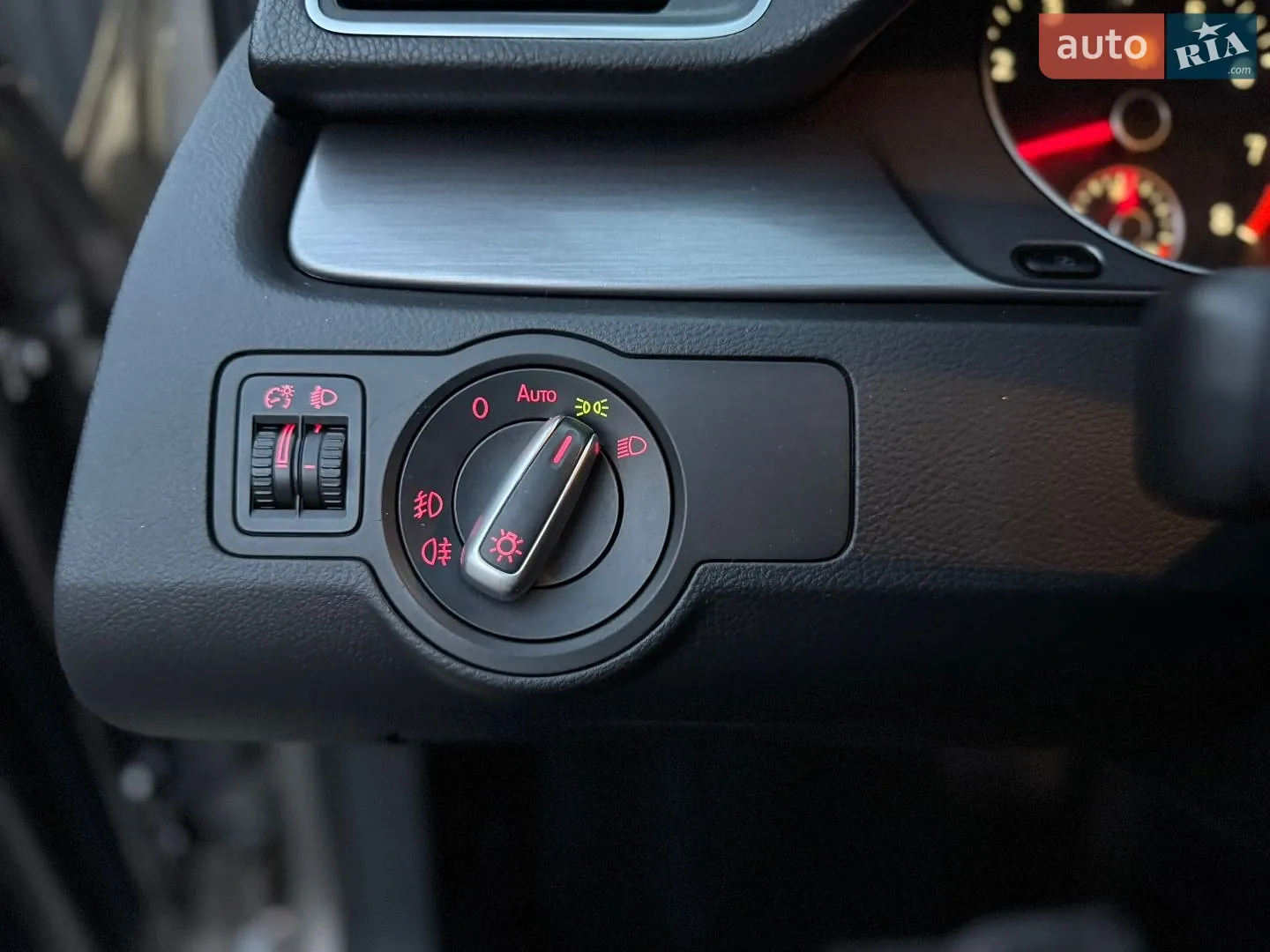 2011 Volkswagen Passat - мініатюра 26