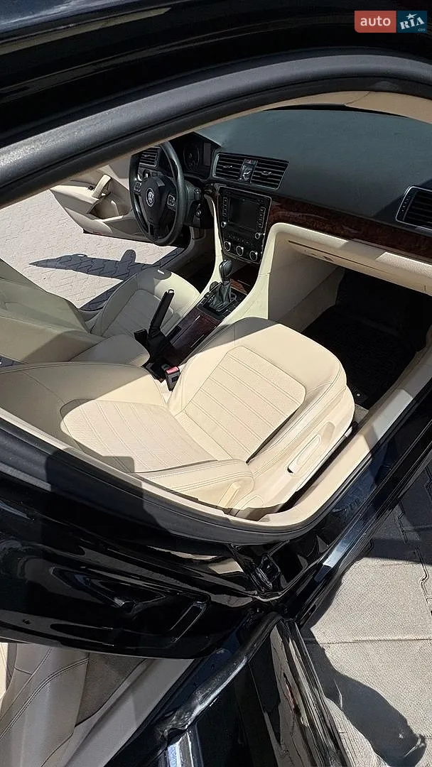 2012 Volkswagen Passat - мініатюра 17