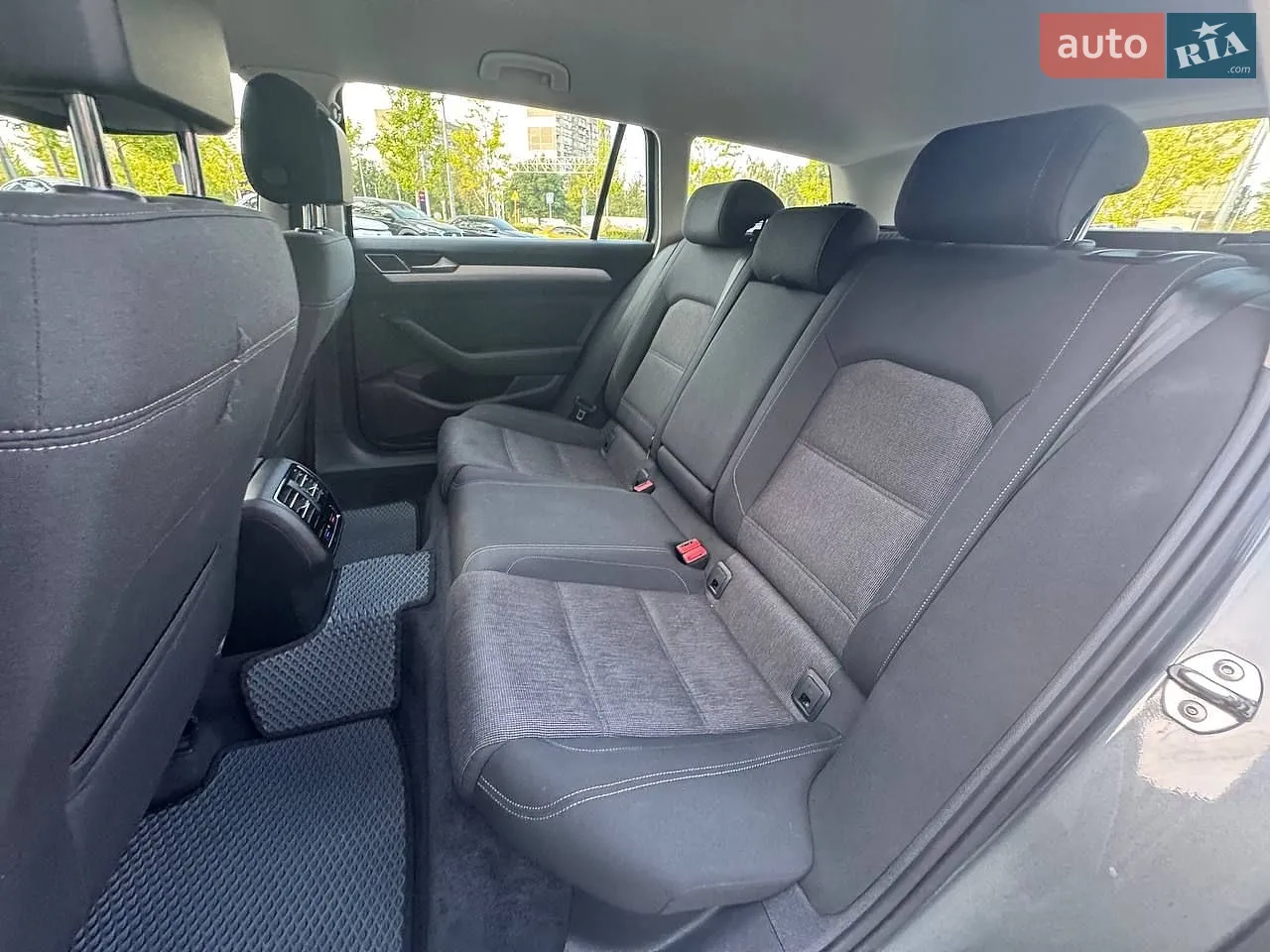 2015 Volkswagen Passat - мініатюра 9