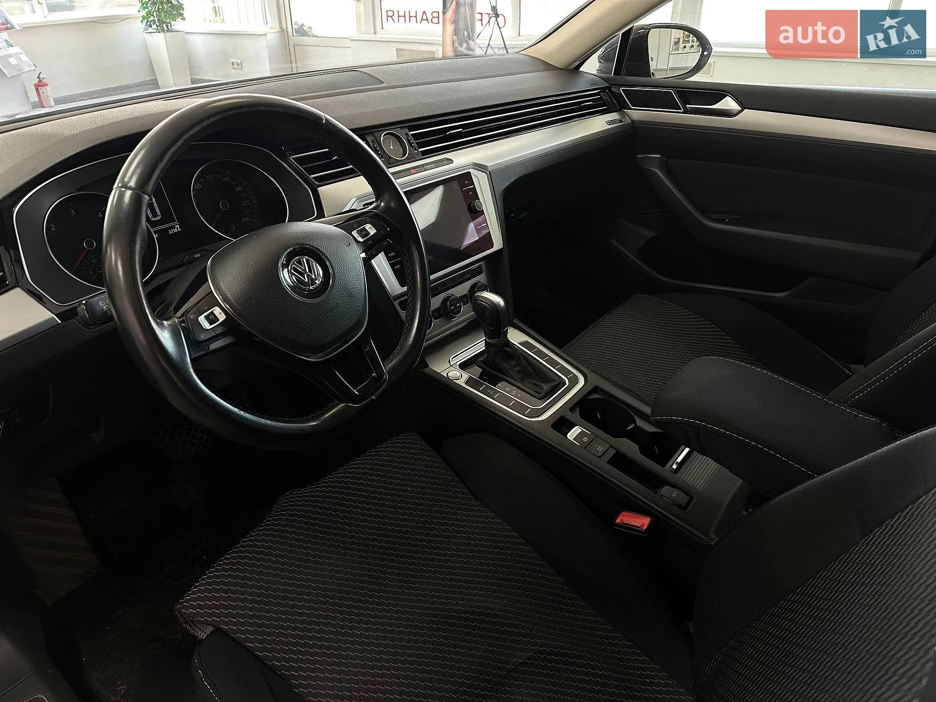 2019 Volkswagen Passat - мініатюра 16